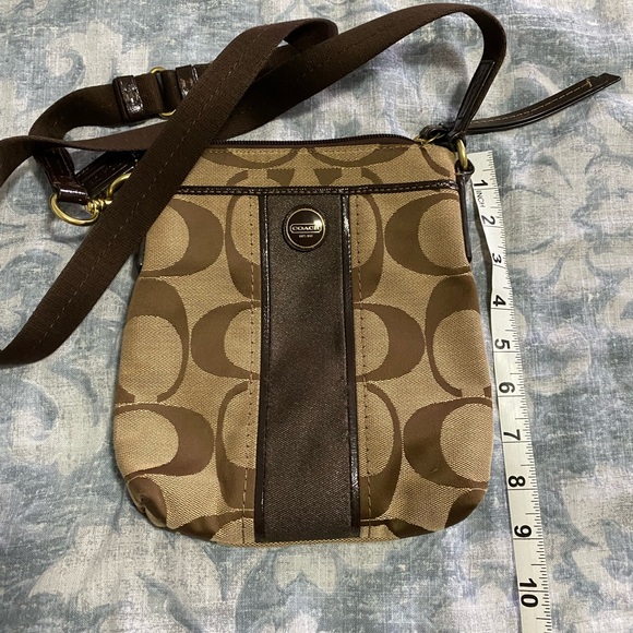 Coach Cross Body - Picture 1 of 6